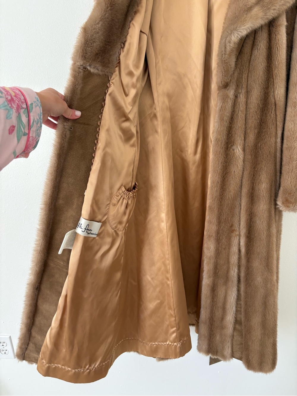 Lilli Ann San Fransisco Neutral Brown Faux Fur Longline Overcoat Size 6 - Picture 4 of 15